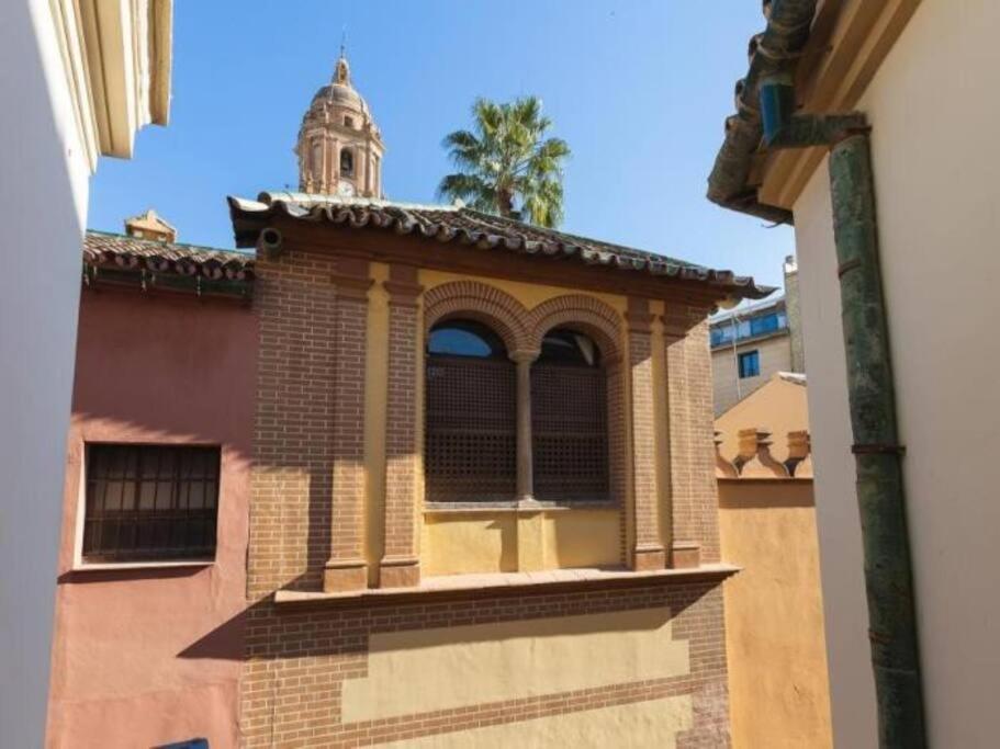 Chic Casa Cathedral At Calle Fresca 2-Bedroom Apartment In Malaga City Center מראה חיצוני תמונה